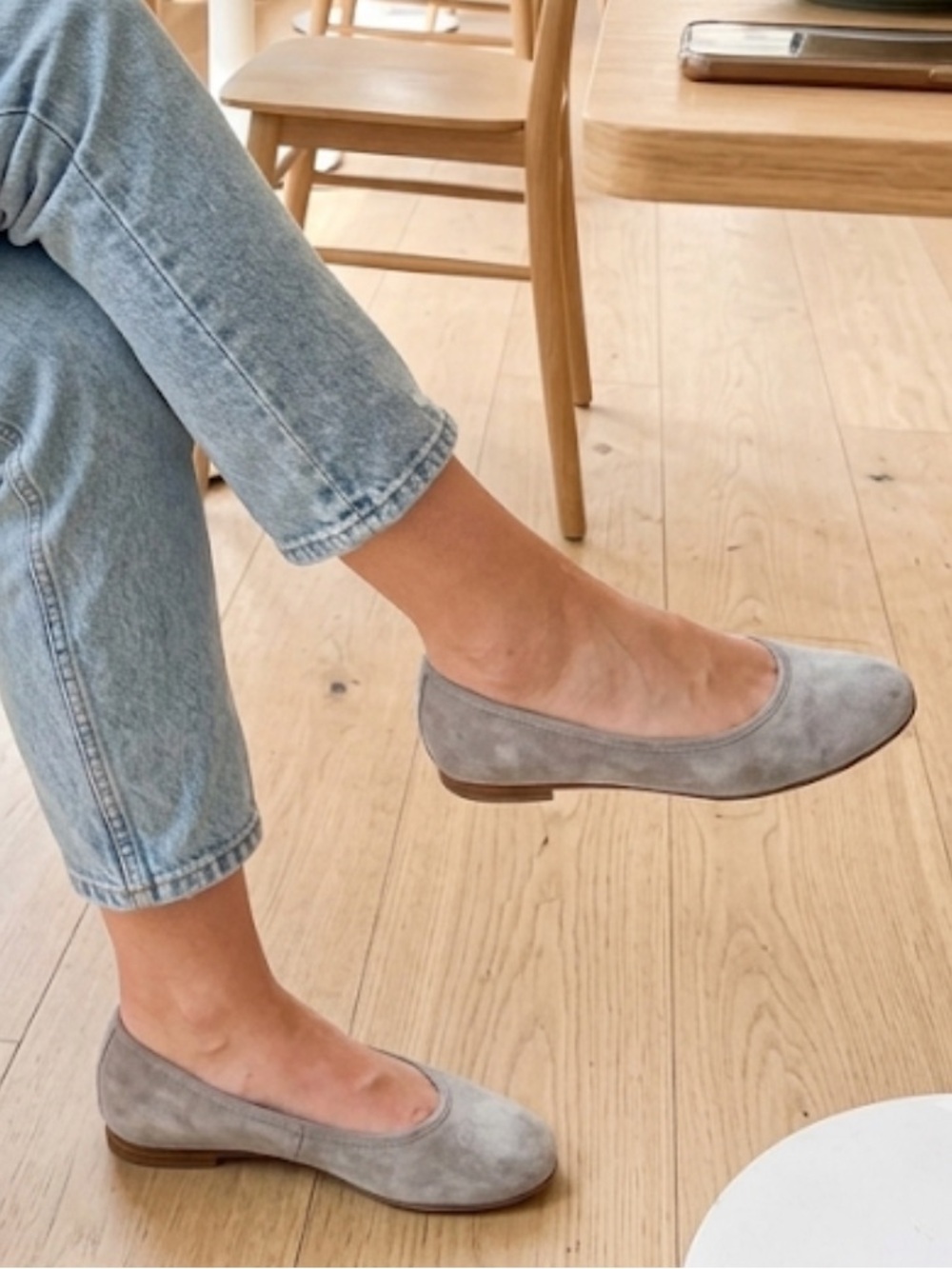 Antonio Melani Vintal Gray Suede Ballet Flats Size 7M All Leather Comfort Flats